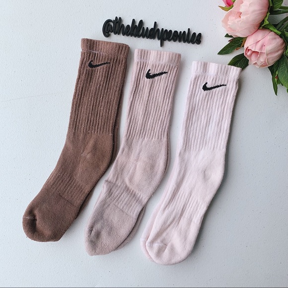 Nike Custom Hand Dyed Crew Socks - Picture 6 of 7